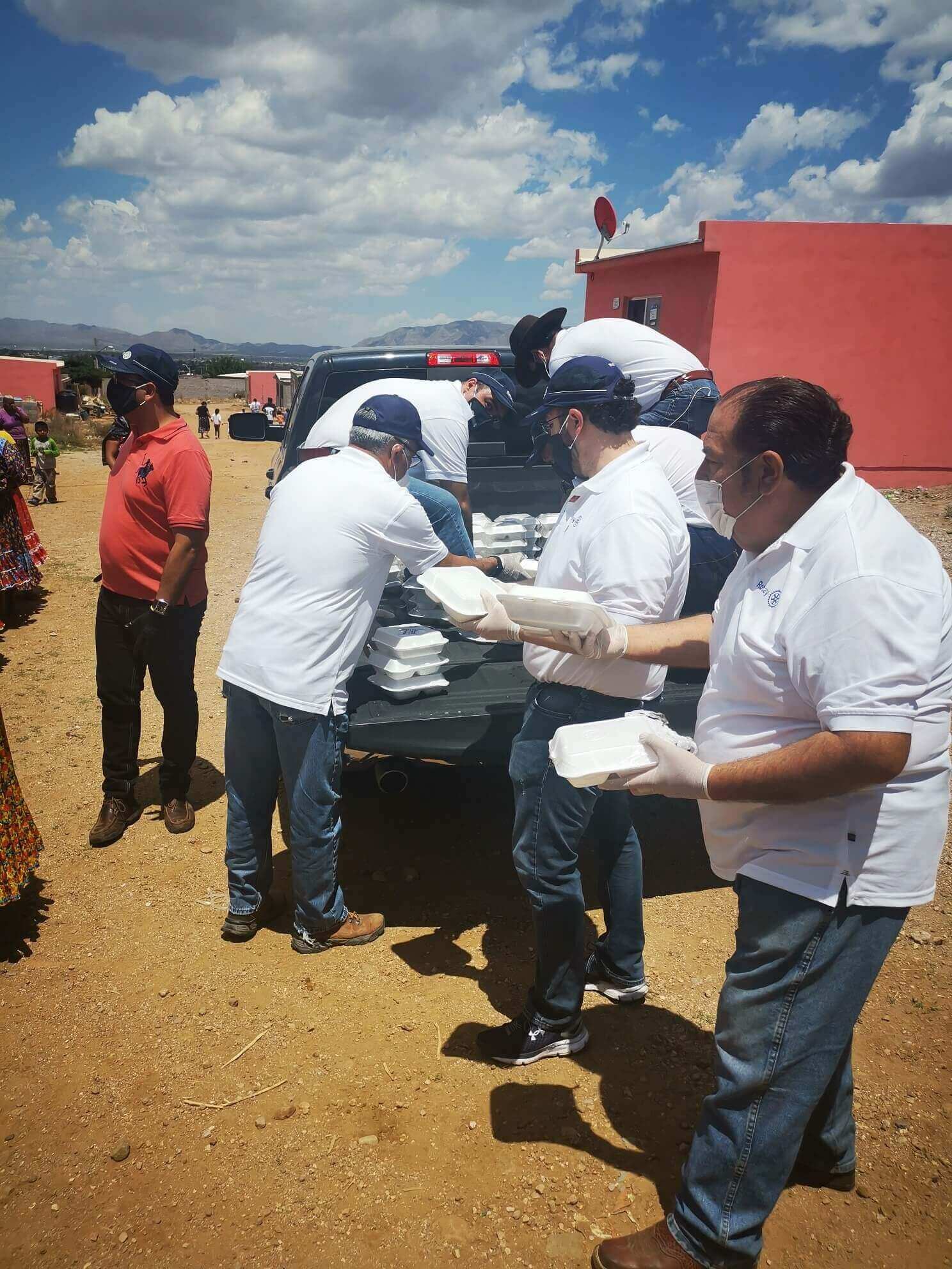 Obra de servicio Rotary Club Creel Chihuahua 5